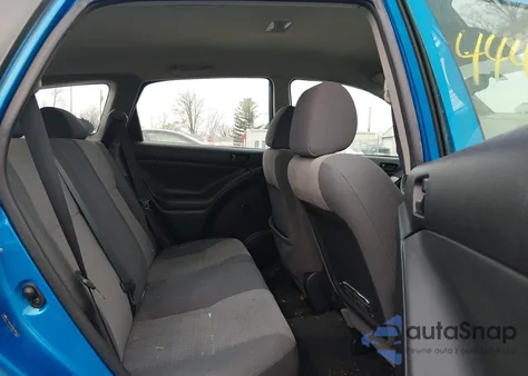 2007 Toyota Matrix z USA, uszkodzony, nr VIN 2T1KR32E97C683213